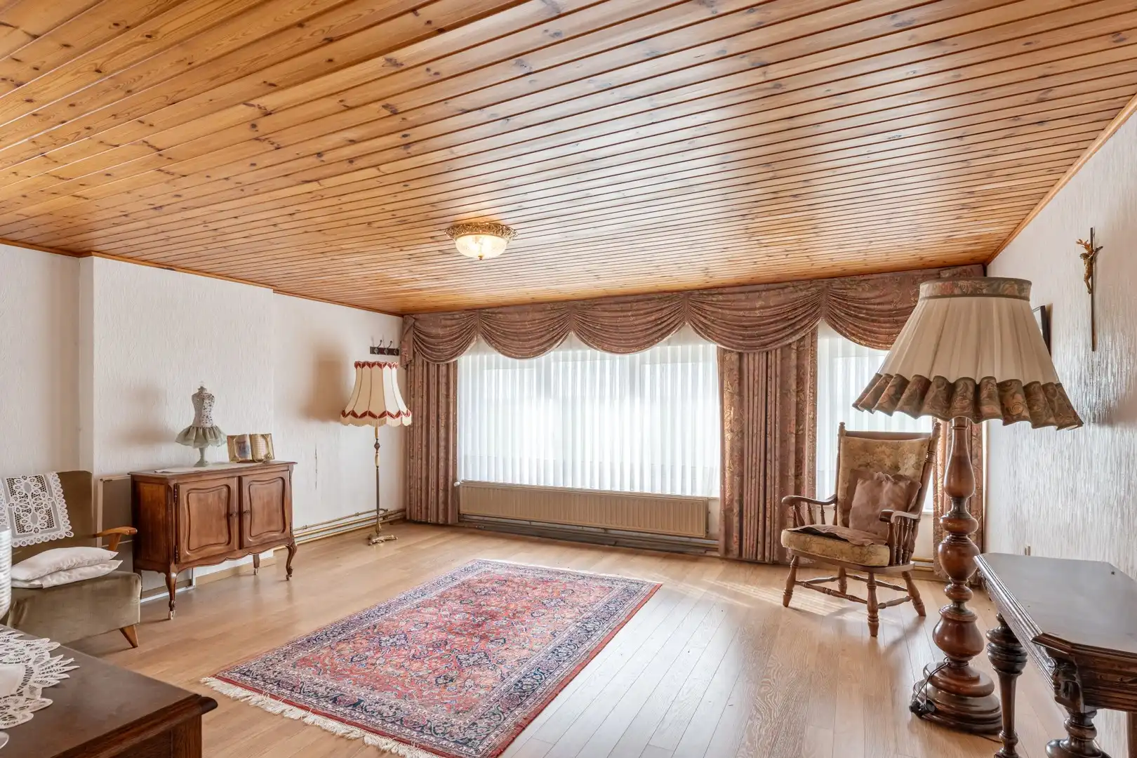 Landelijk wonen in alle rust met ruimte, charme en talloze mogelijkheden foto 18