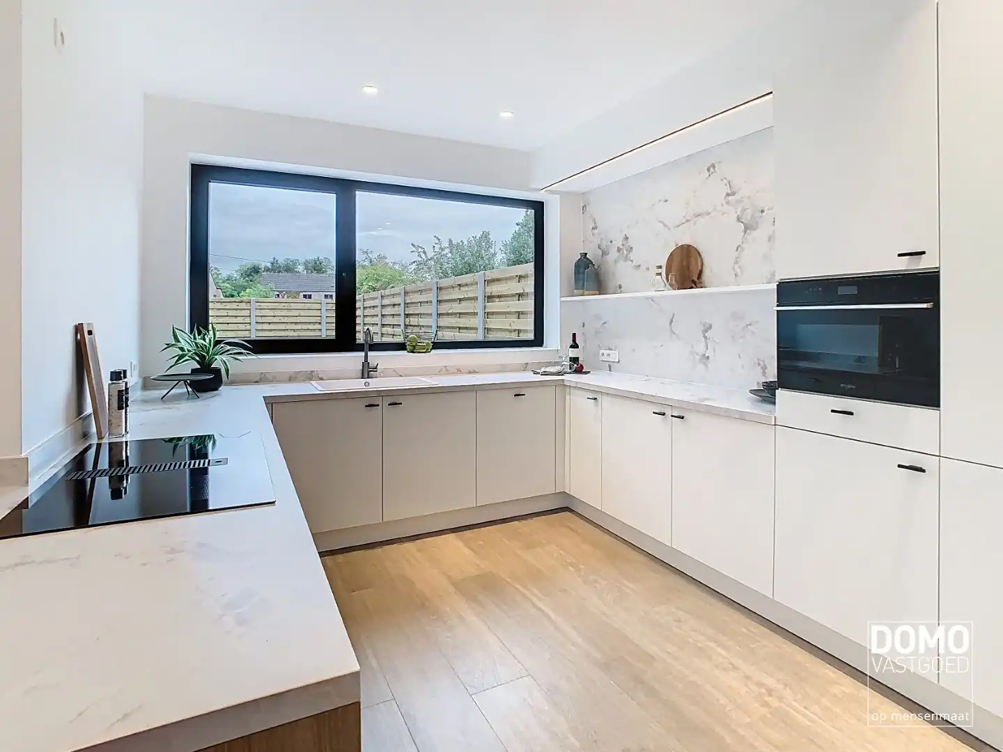 Ruim wonen in Kermt in een volledig gerenoveerde gezinswoning foto 5