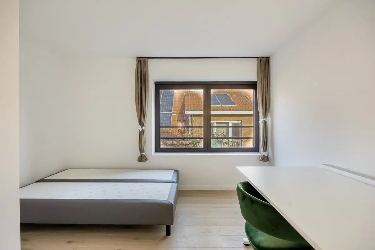 Volledig gerenoveerd en gemeubelde studentenkamer met privé badkamer en tuin - EPC A!  foto 14
