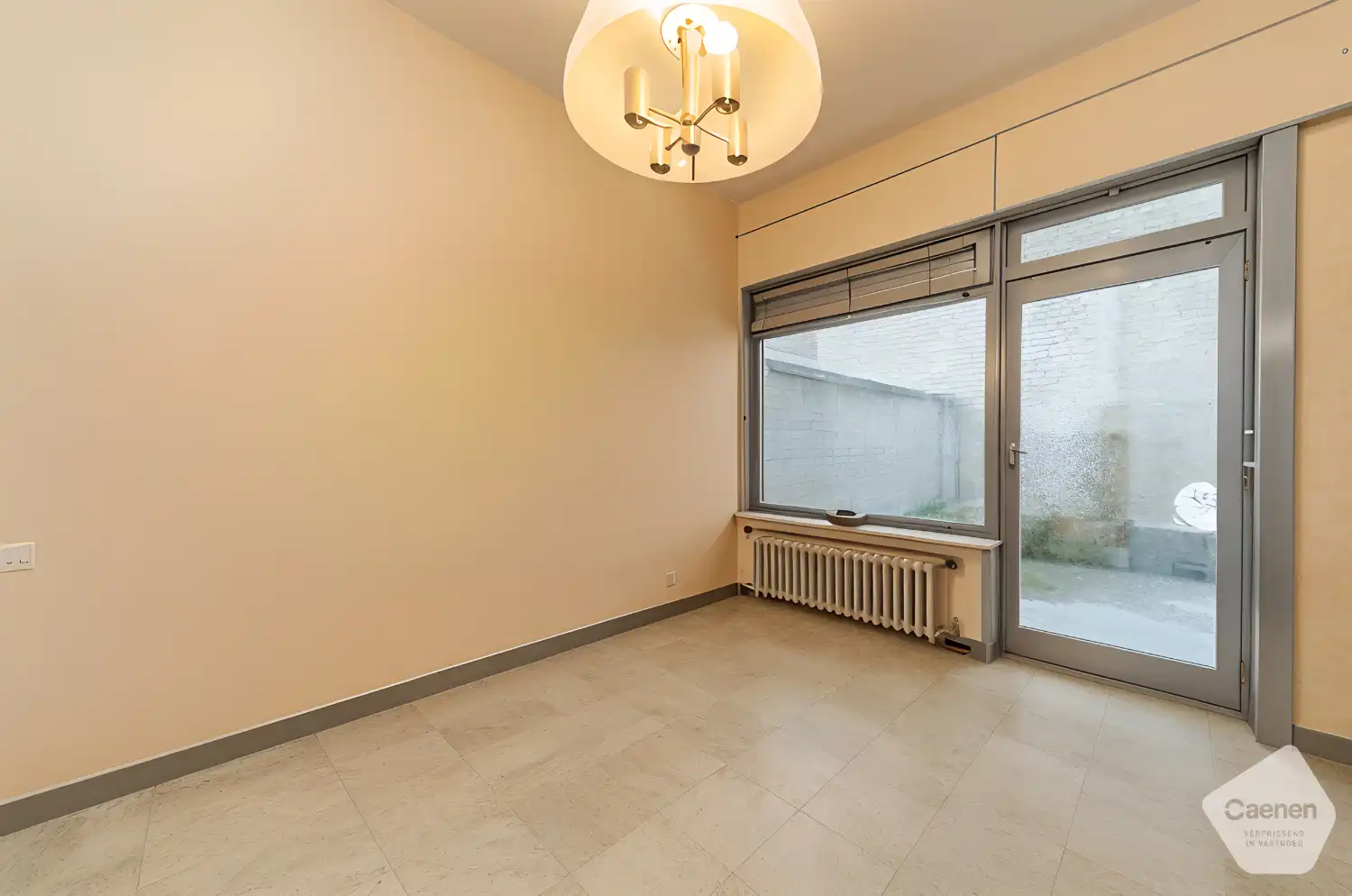 Te koop – Gelijkvloers handelspand met berging en woonmogelijkheid foto 5