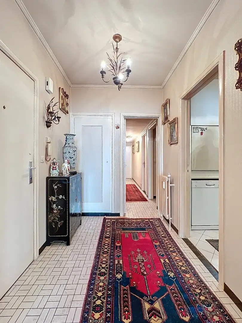 Op te frissen appartement met topligging aan het Marie-Joséplein. foto 7
