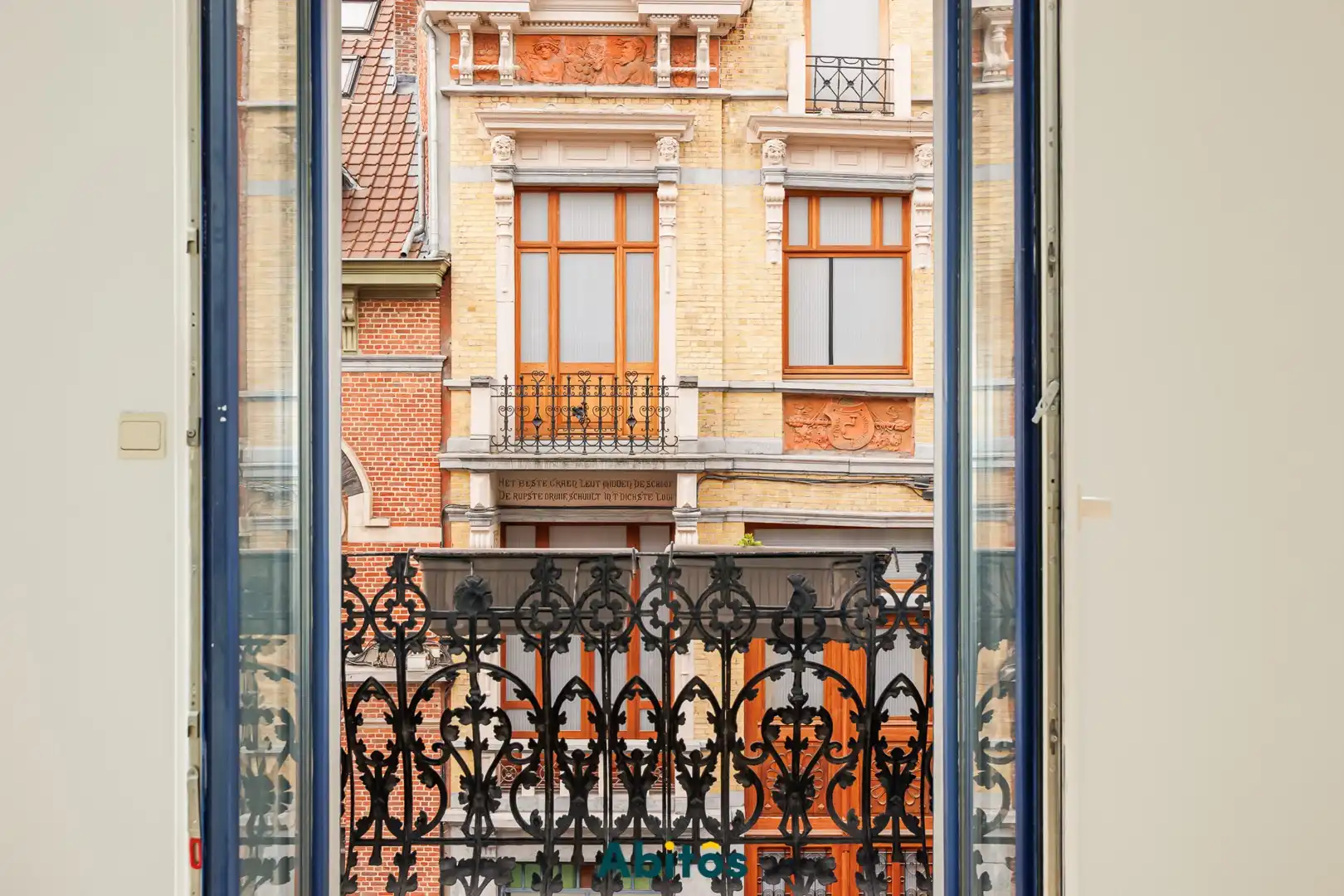 Uniek triplex-appartement met 3 slaapkamers en prachtig uitzicht in hartje Gent foto 6