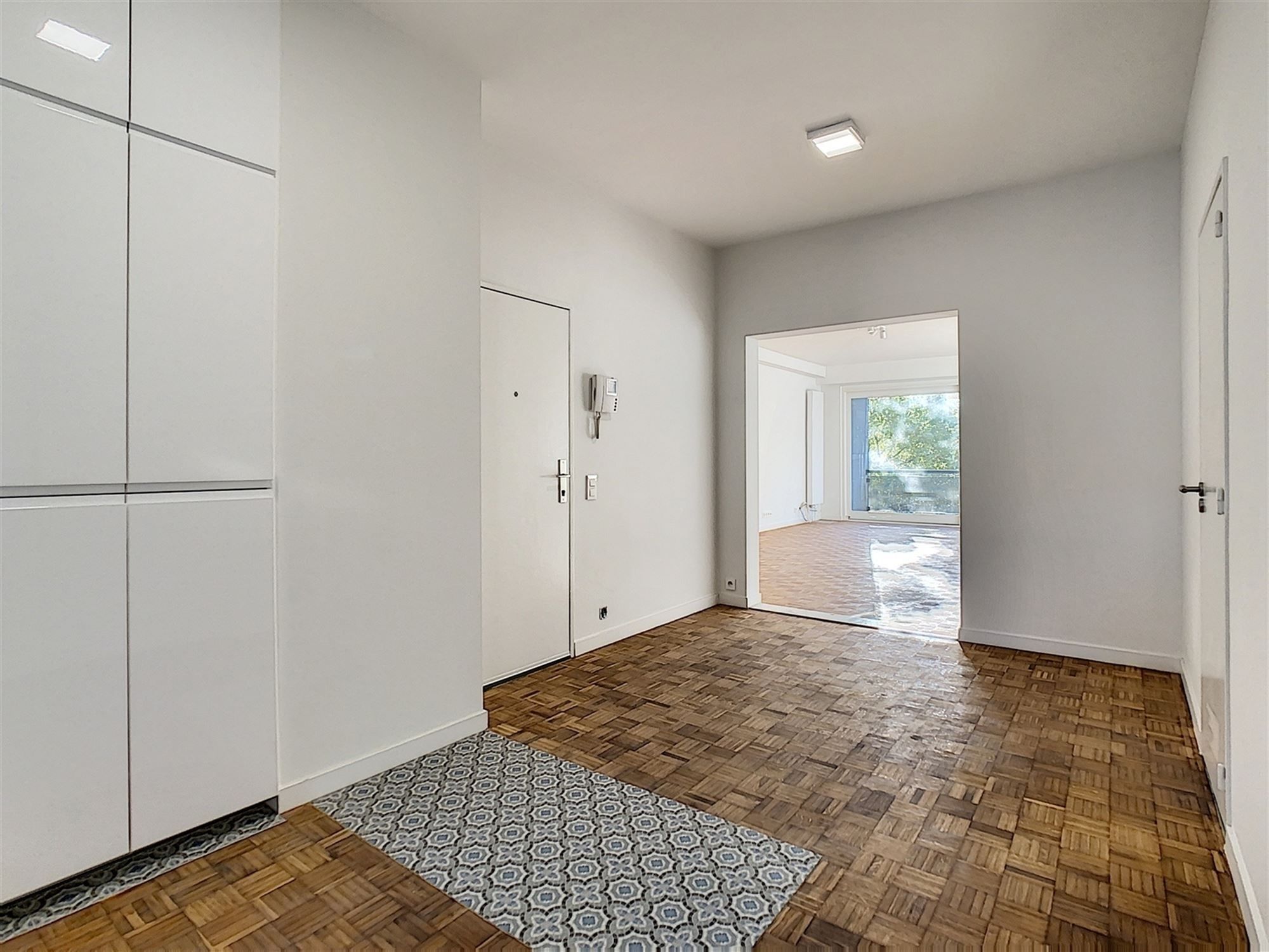 Ruim 2 slk appartement met parking op toplocatie! foto 12