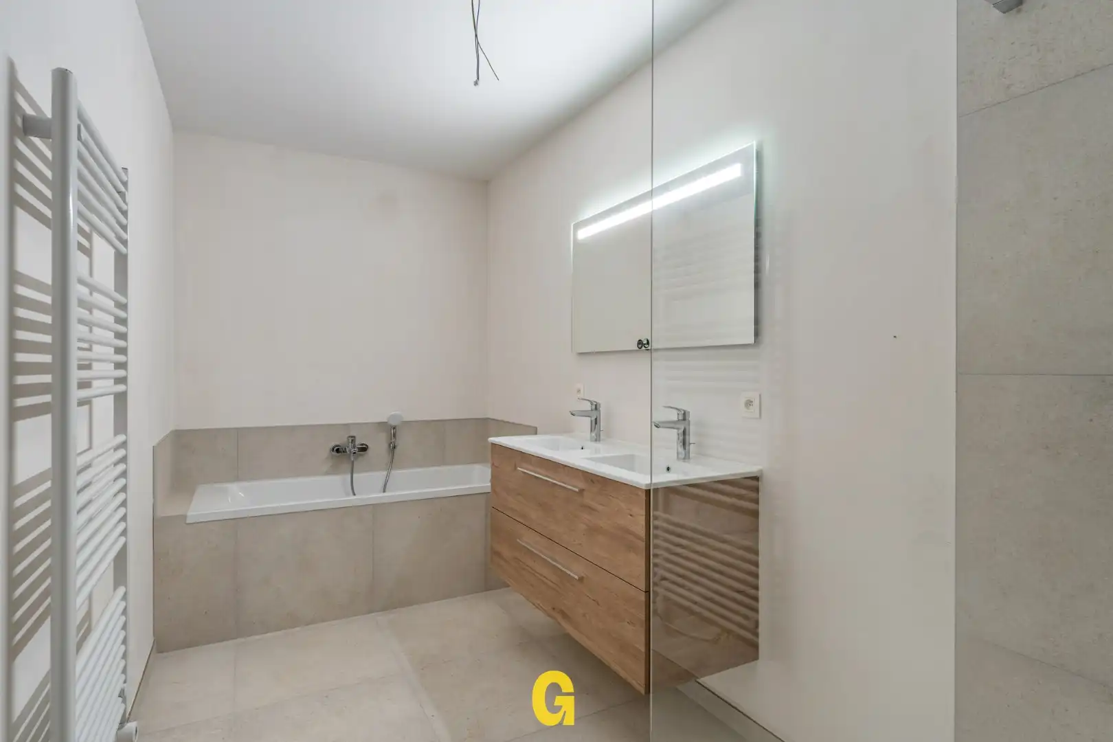 Luxueus energiezuinig penthouse appartement met ruim zonneterras met prachtig verzicht op het stadscentrum en achterliggend groen foto 17