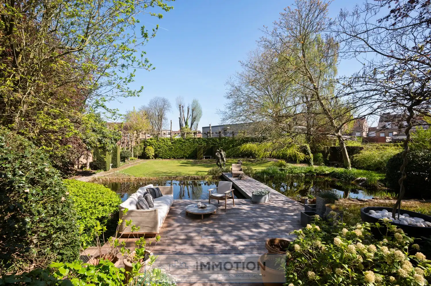 Unieke loft met stadstuin foto 35