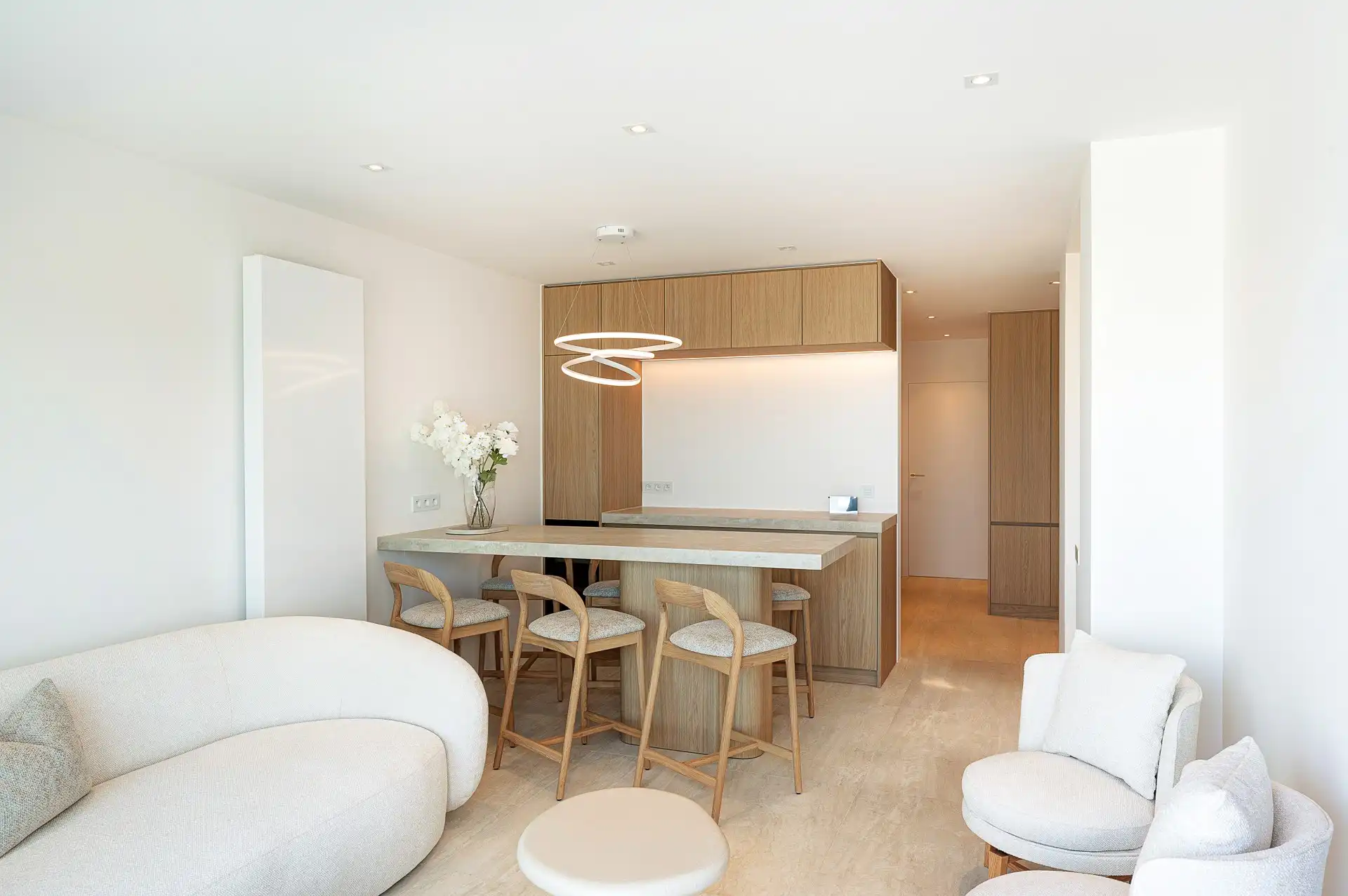 Prachtig gerenoveerd penthouse met panoramische zichten en zonnige ruime terrassen gelegen op de Zeedijk te Duinbergen foto 13
