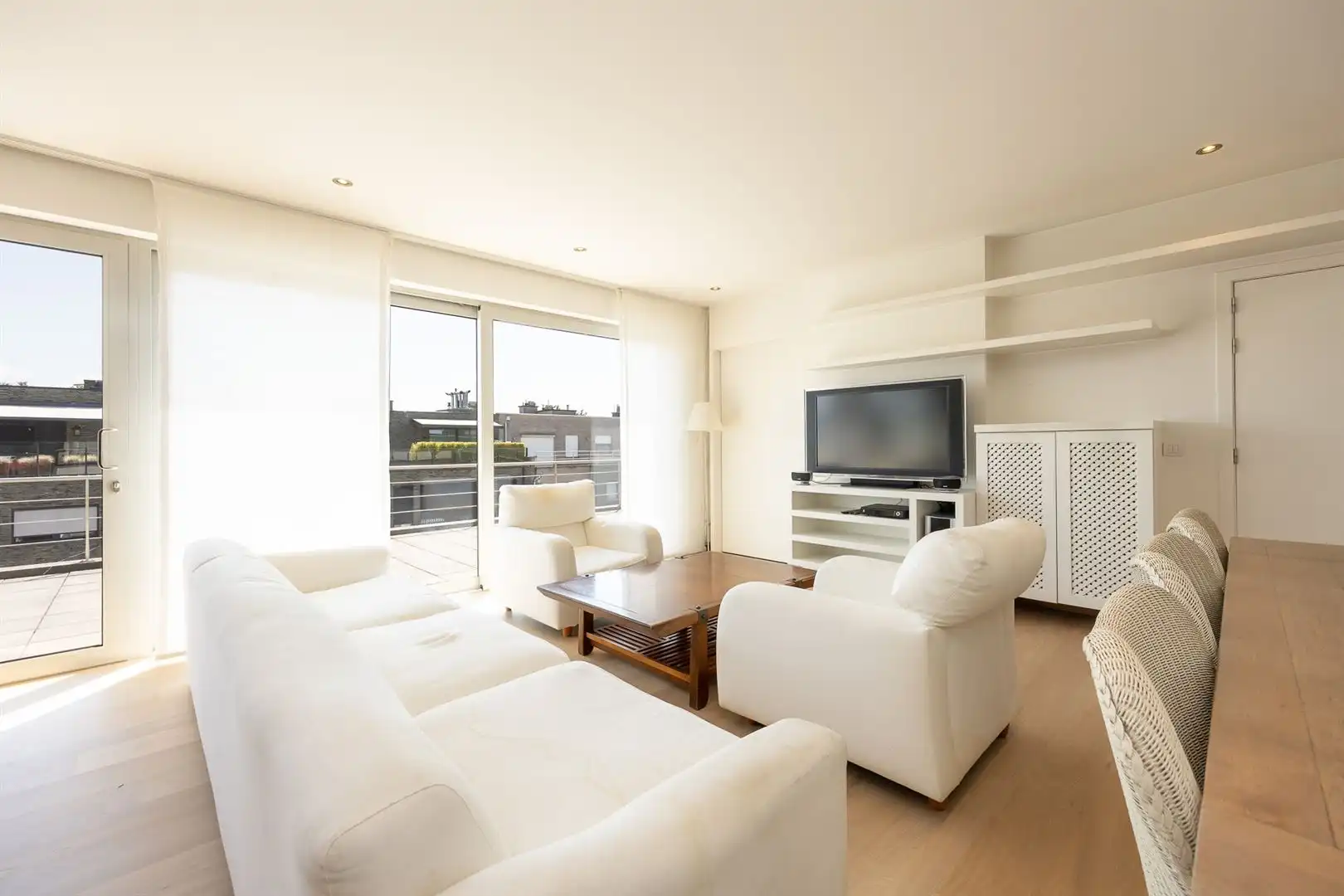 Penthouse met huge terassen in hartje Brasschaat foto 3