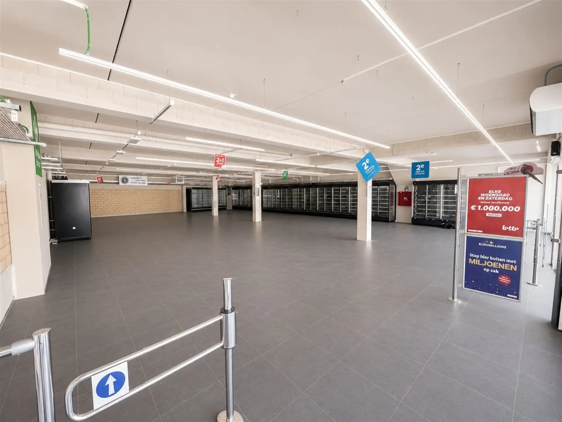  Opvallend handelspand op commerciële toplocatie in hartje Aalst! foto 3