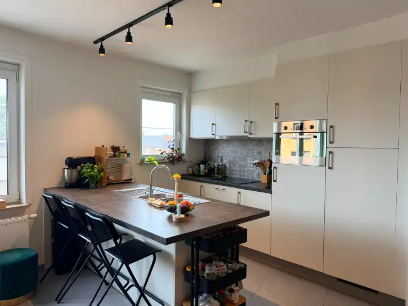 INSTAPKLAAR ENERGIEZUINIG 3-SLPKAPP OP CENTRALE LOCATIE foto {{pictureIndex}}