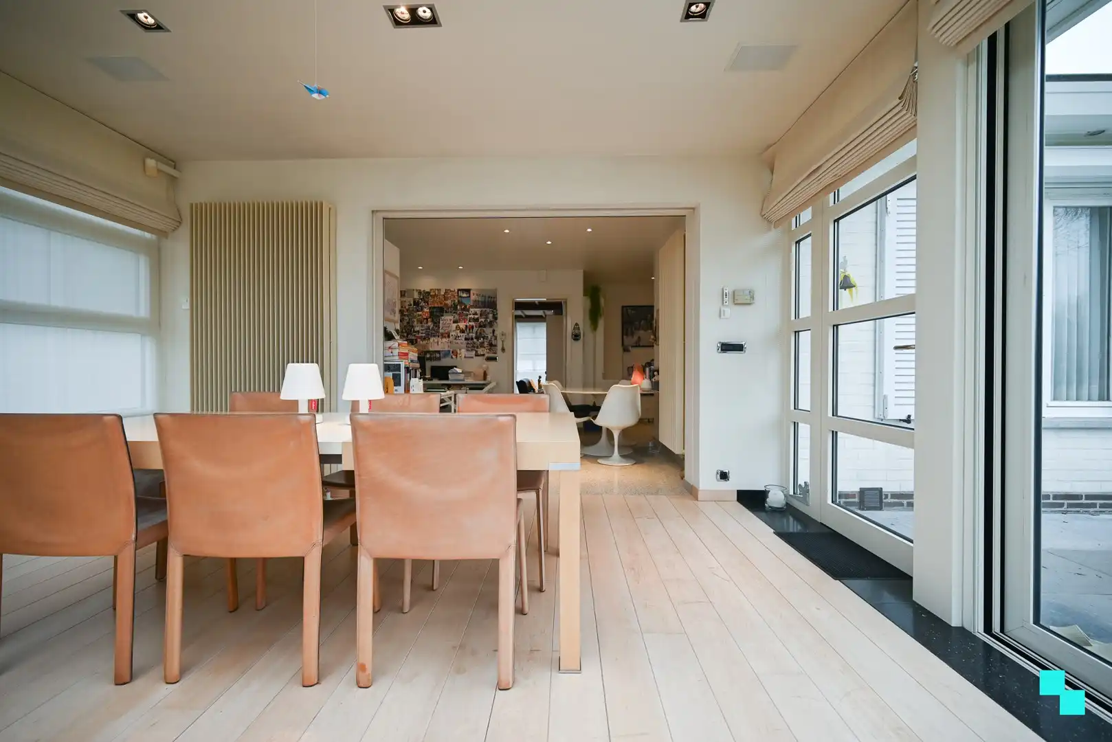 Verrassend ruime woning op hoekperceel te Izegem, Bosmolens foto 12