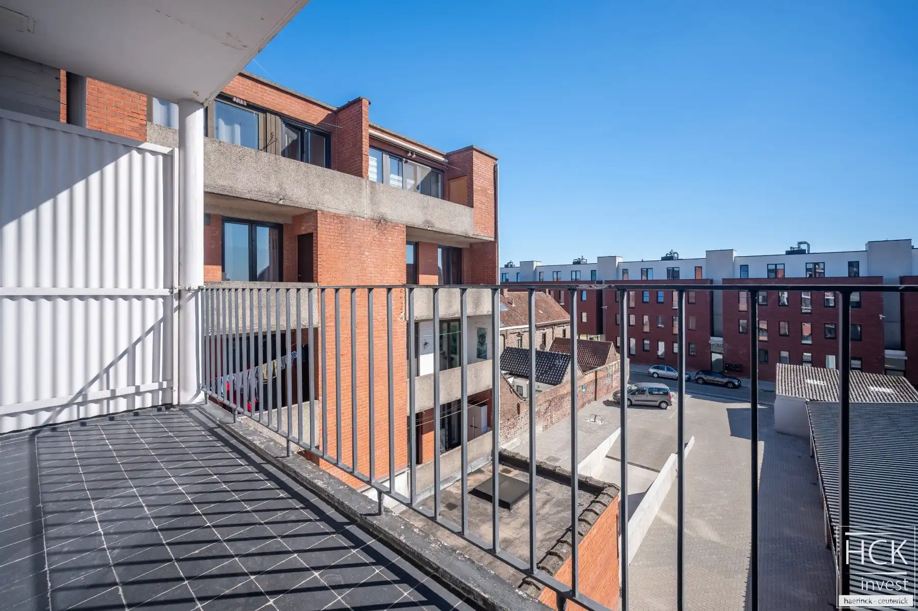 DEINZE - Instapklaar appartement met 2 SLPK en moderne afwerking foto 15