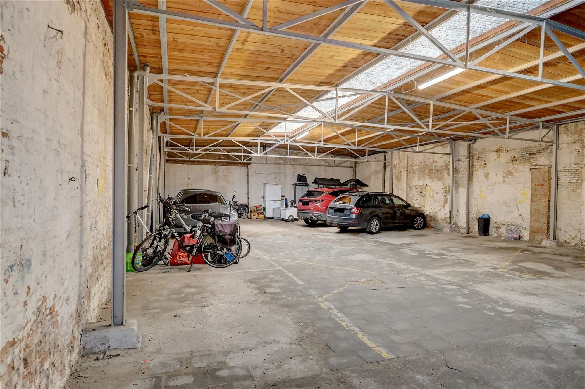 Opbrengsteigendom: 14 staanplaatsen in Mechelen foto 3