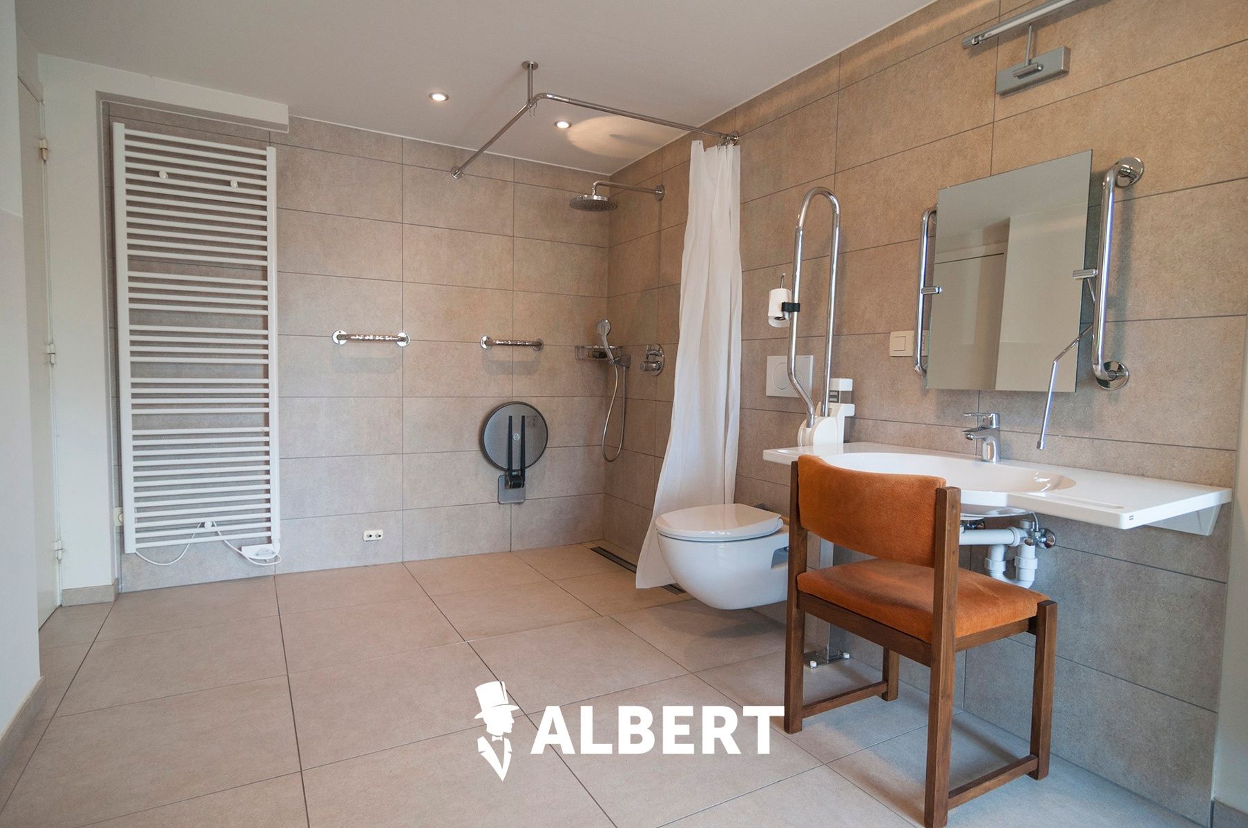 Leuke woning op toplocatie met mooie tuin en 4 slaapkamers! foto 12