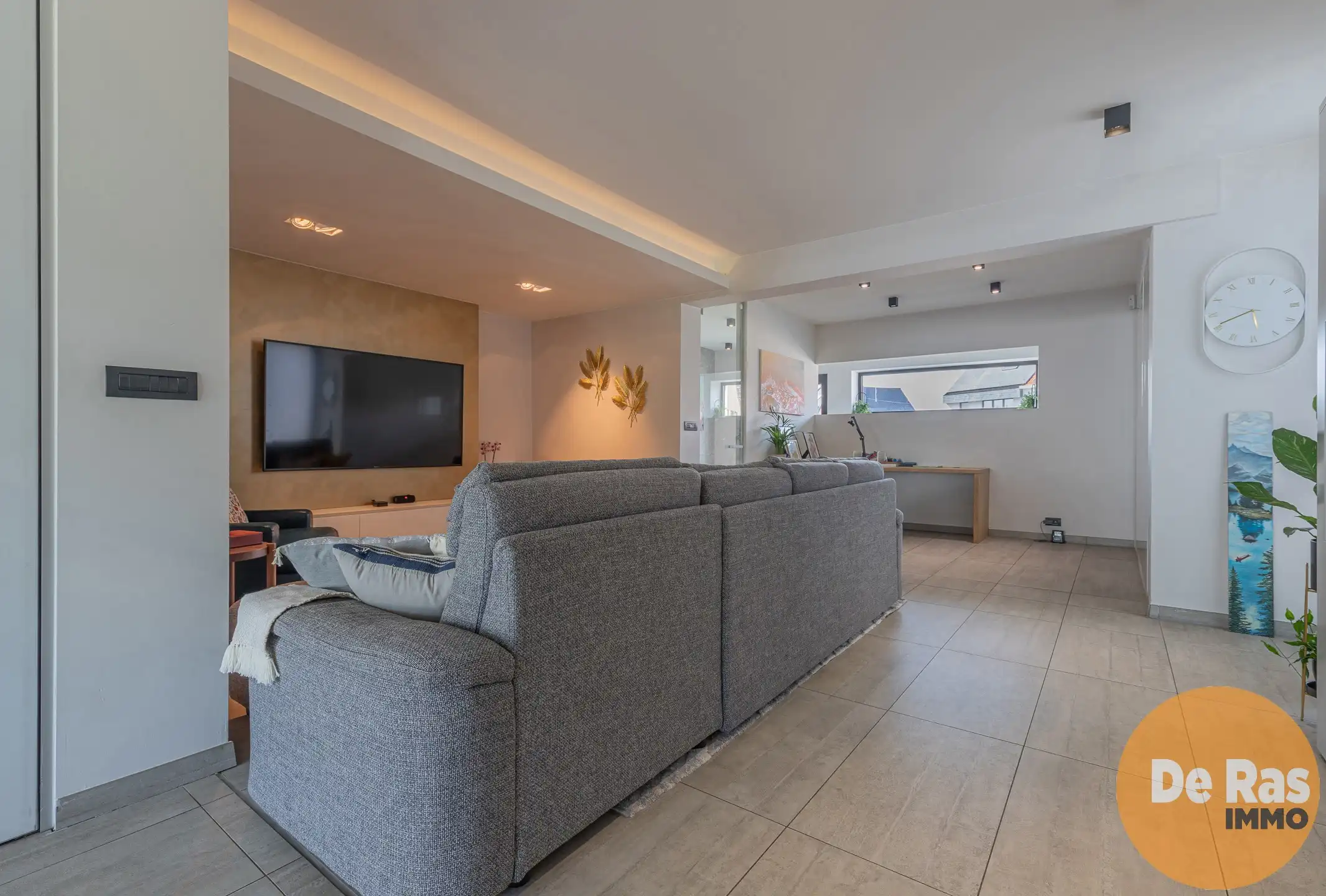 ERPE-MERE - Gerenoveerde halfopen woning met loods in Erpe foto 5