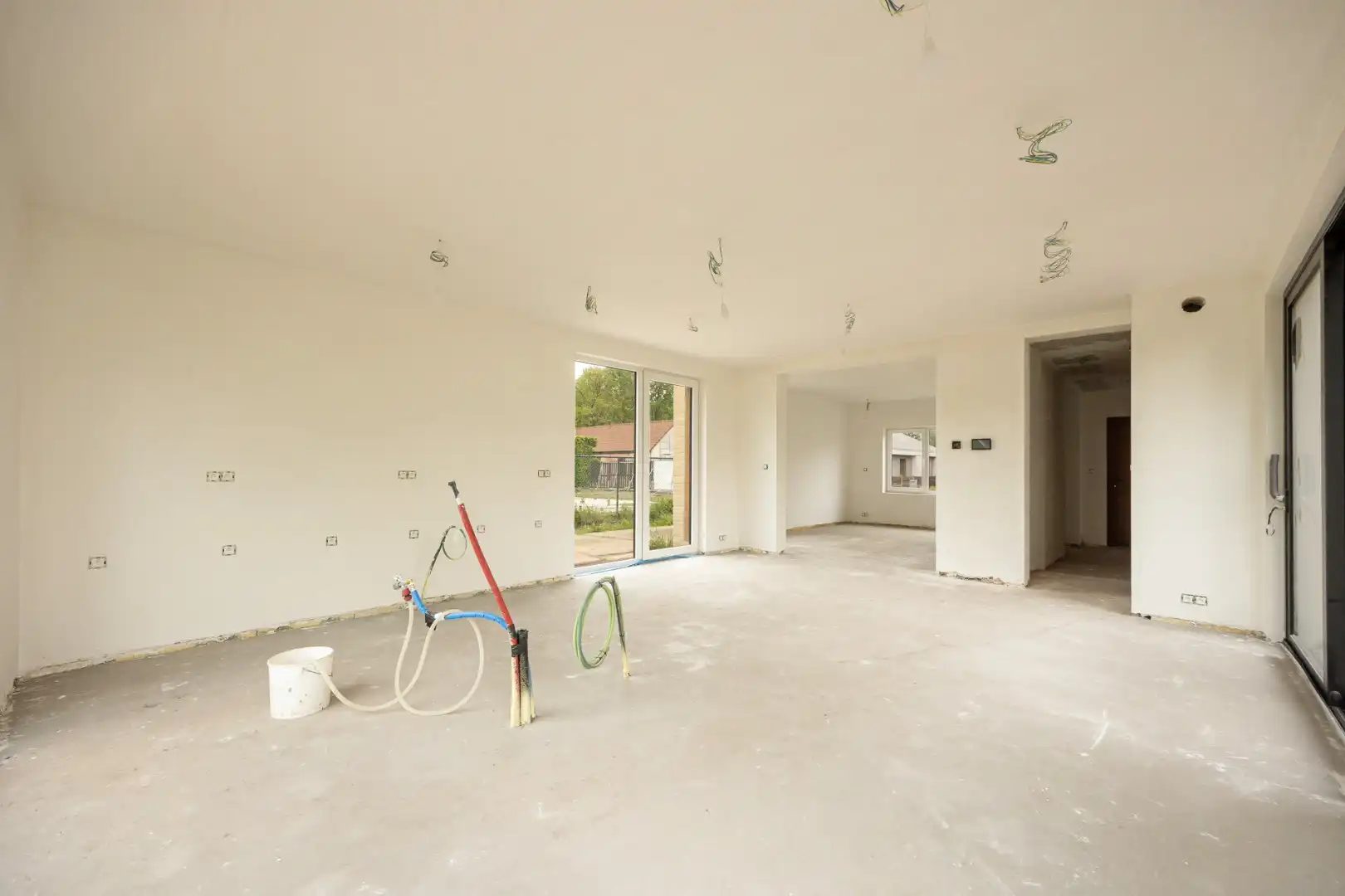 Vernieuwbouwwoning met ruim nieuwbouwmagazijn van 155 m² foto 10