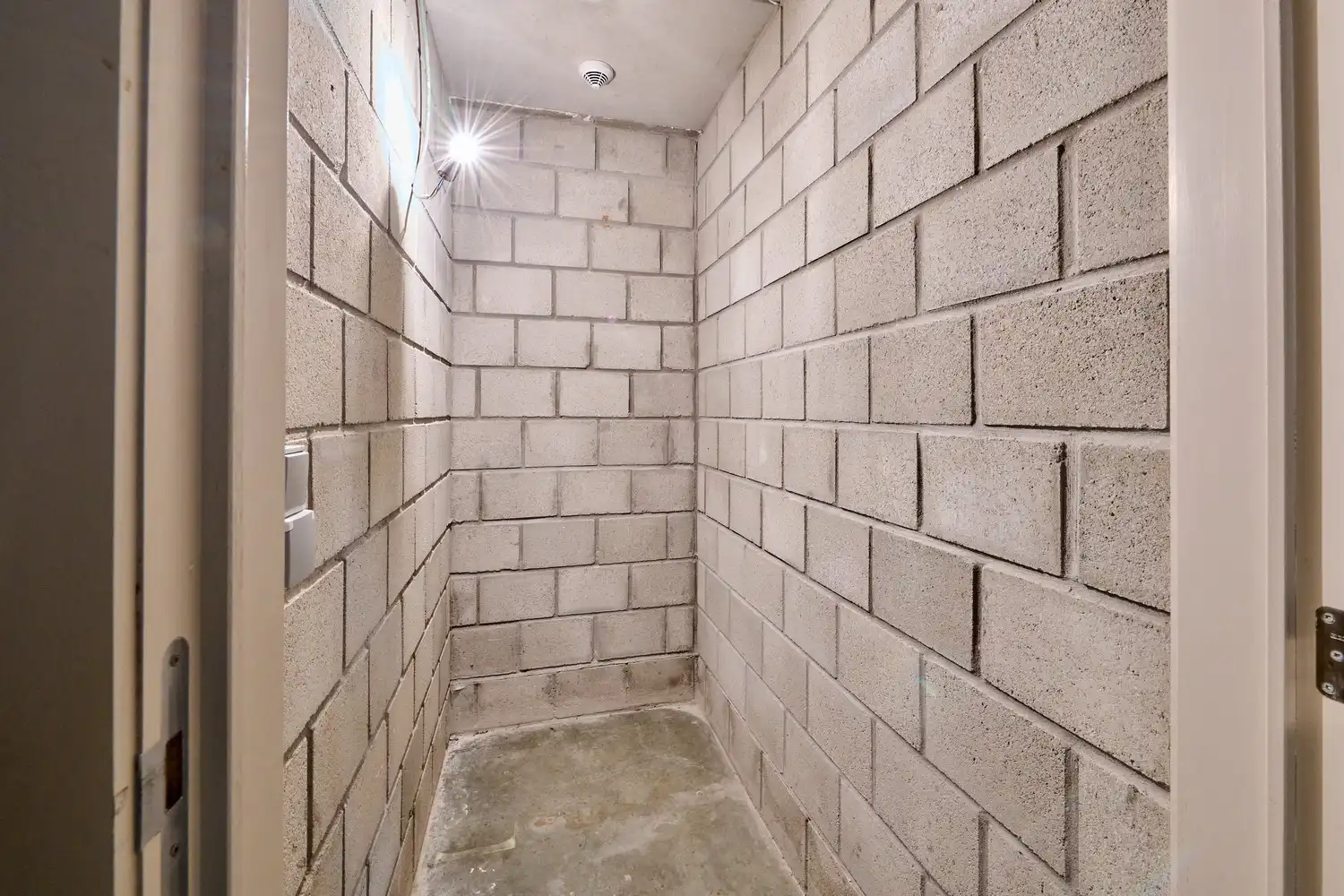 Stijlvol gelijkvloers appartement met zongerichte tuin - EPC11! foto 12