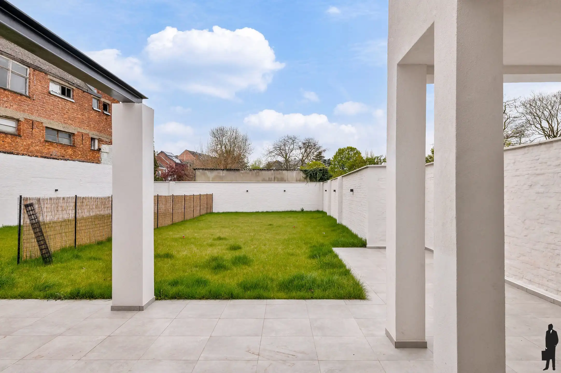 Prachtig gerenoveerd appartement met 2 slaapkamers en ruime tuin van 263 m² nabij het centrum van Mechelen. foto 2