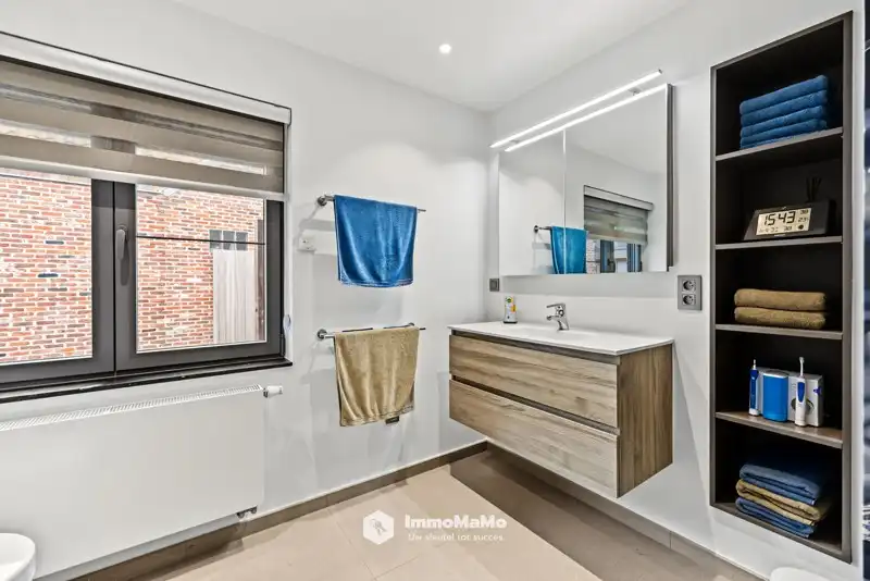 IN OPTIE - HALFOPEN BEBOUWING MET 3 SLAAPKAMERS TE KOOP foto 14