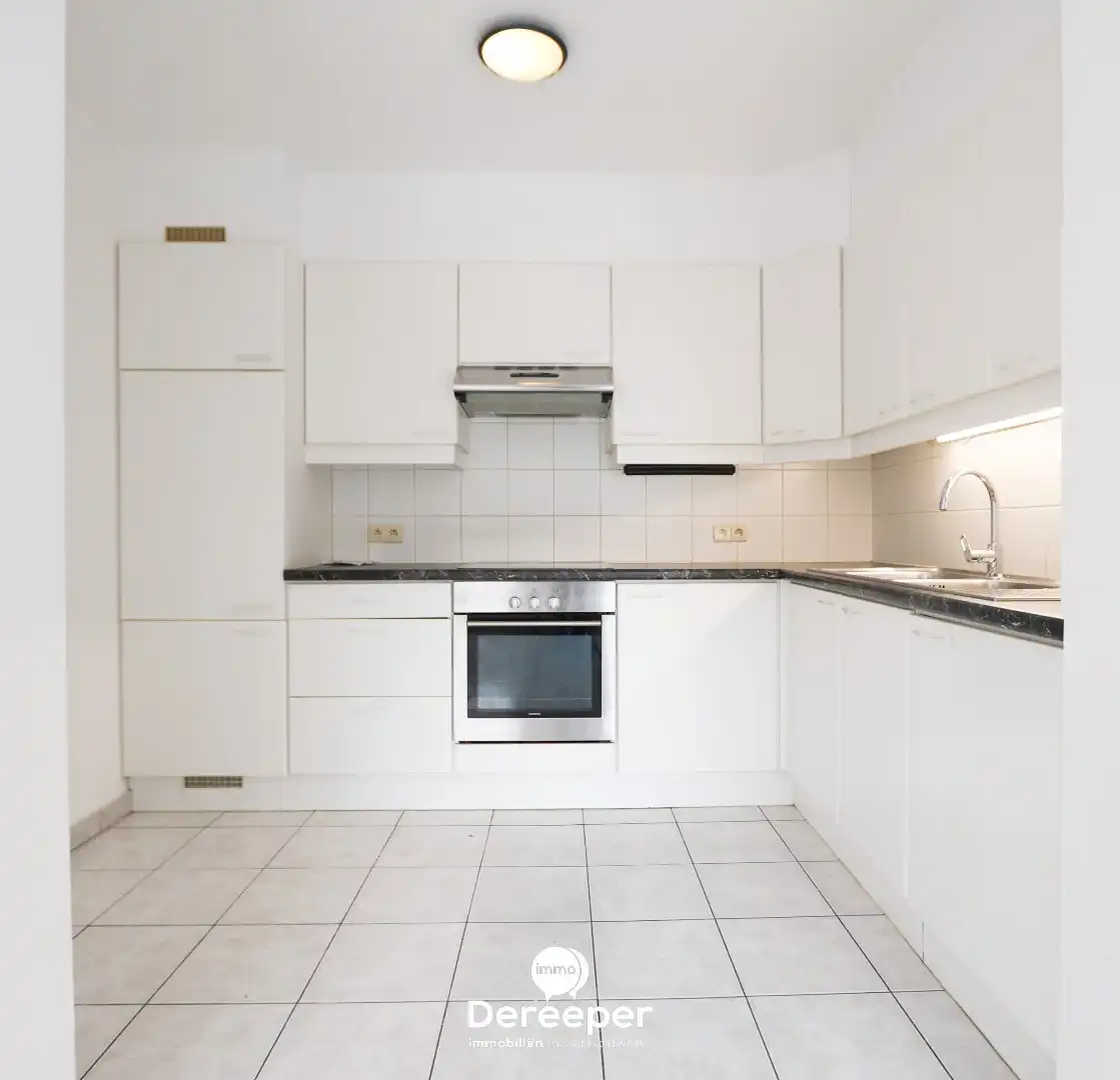 Lichtrijk appartement in het hart van Gistel foto 4