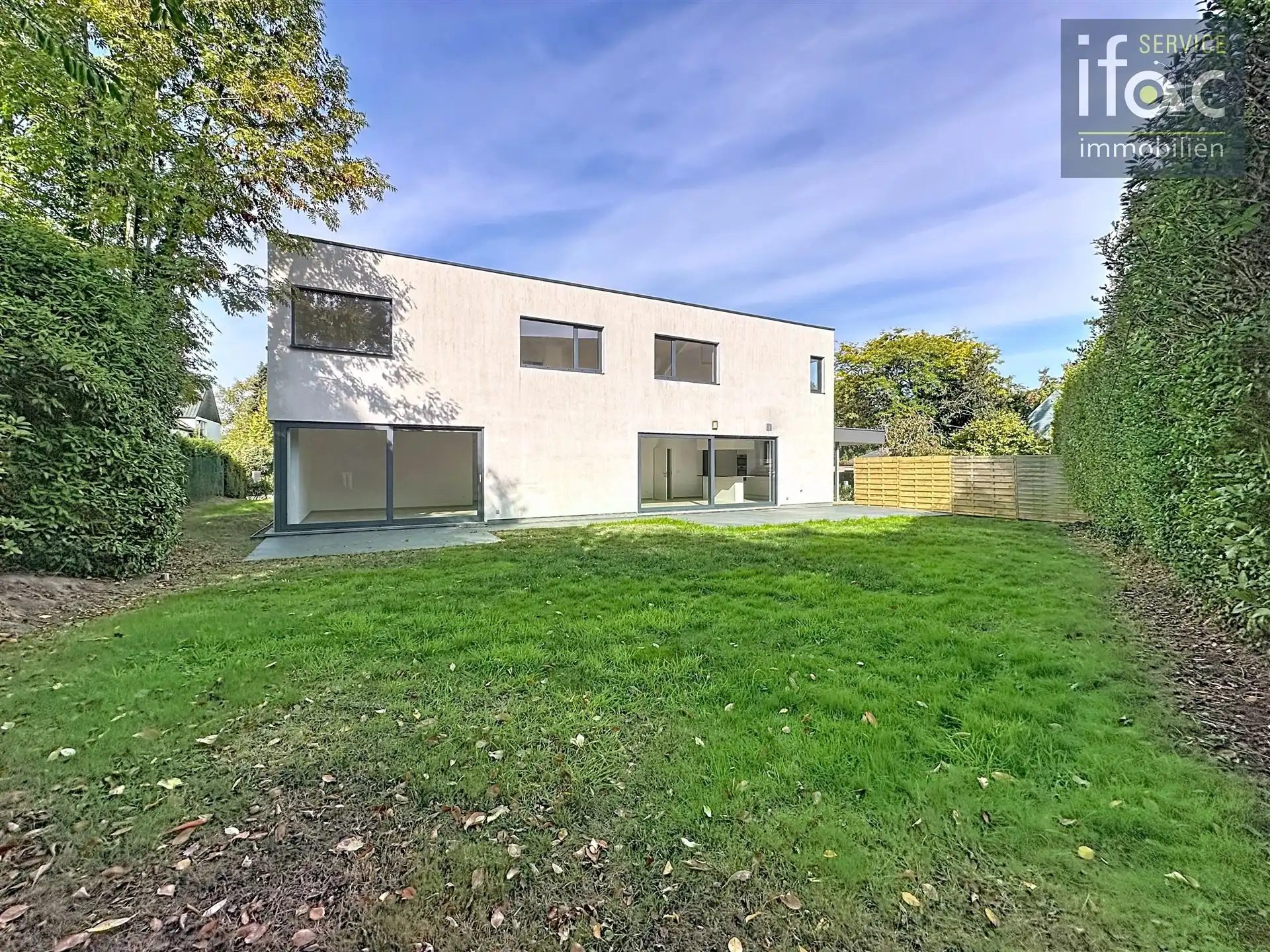 Moderne villa met 6 slaapkamers en zonnige tuin in wijk Arboretum foto 18