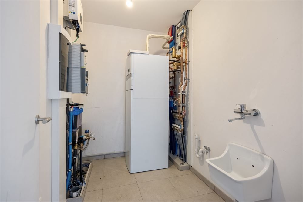 Ruimte, licht en een eigen stukje groen in hartje Heers foto 23