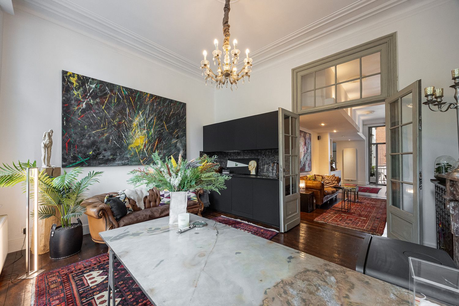 Prachtige gerenoveerde herenwoning van 341 m² in hartje Antwerpen met tal van mogelijkheden: combi wonen/werken of gedeeltelijke verhuurmogelijkheden foto 15