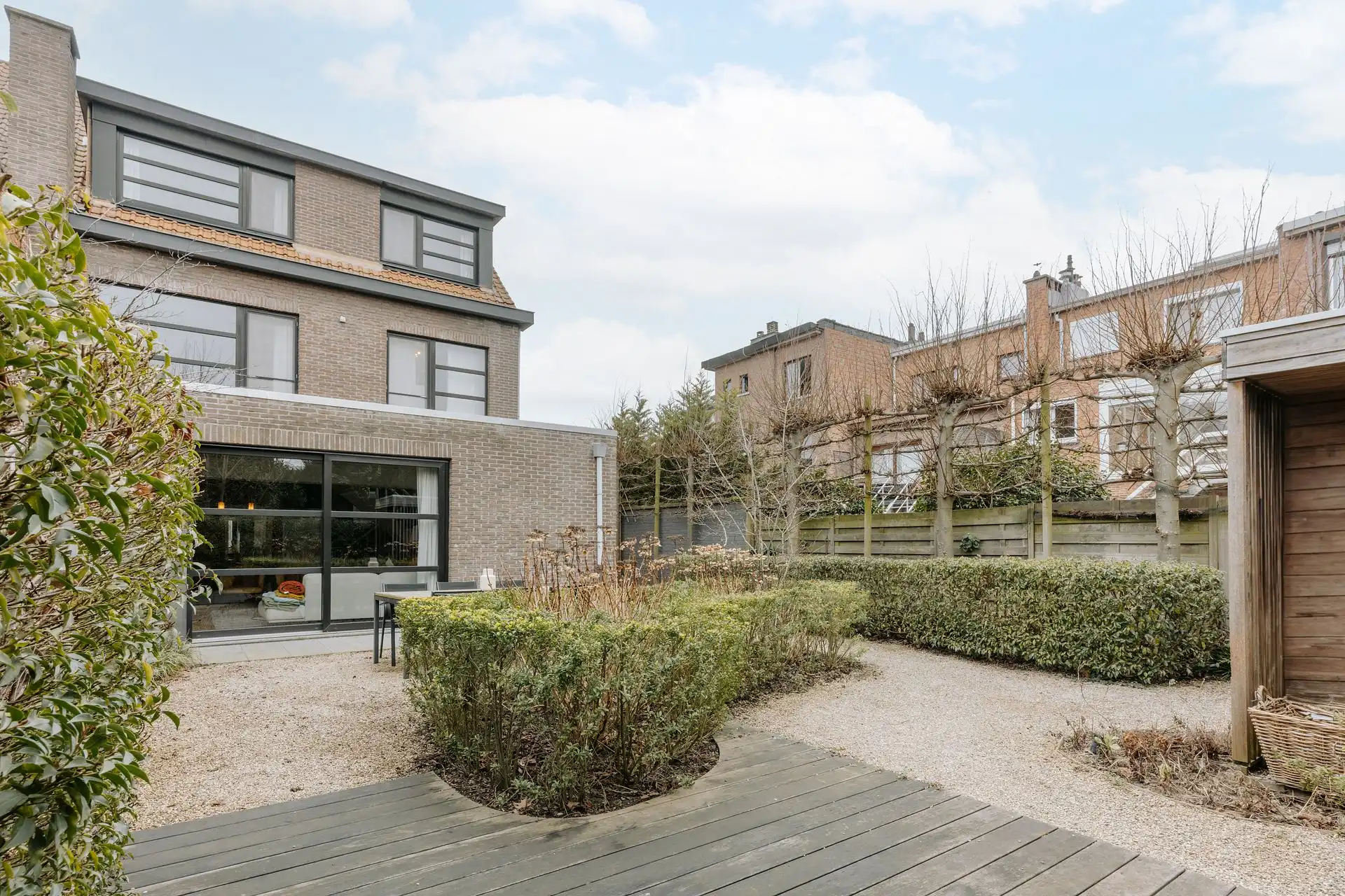 Halfopen bebouwing met 6 slaapkamers en tuin in Hoboken! foto 33