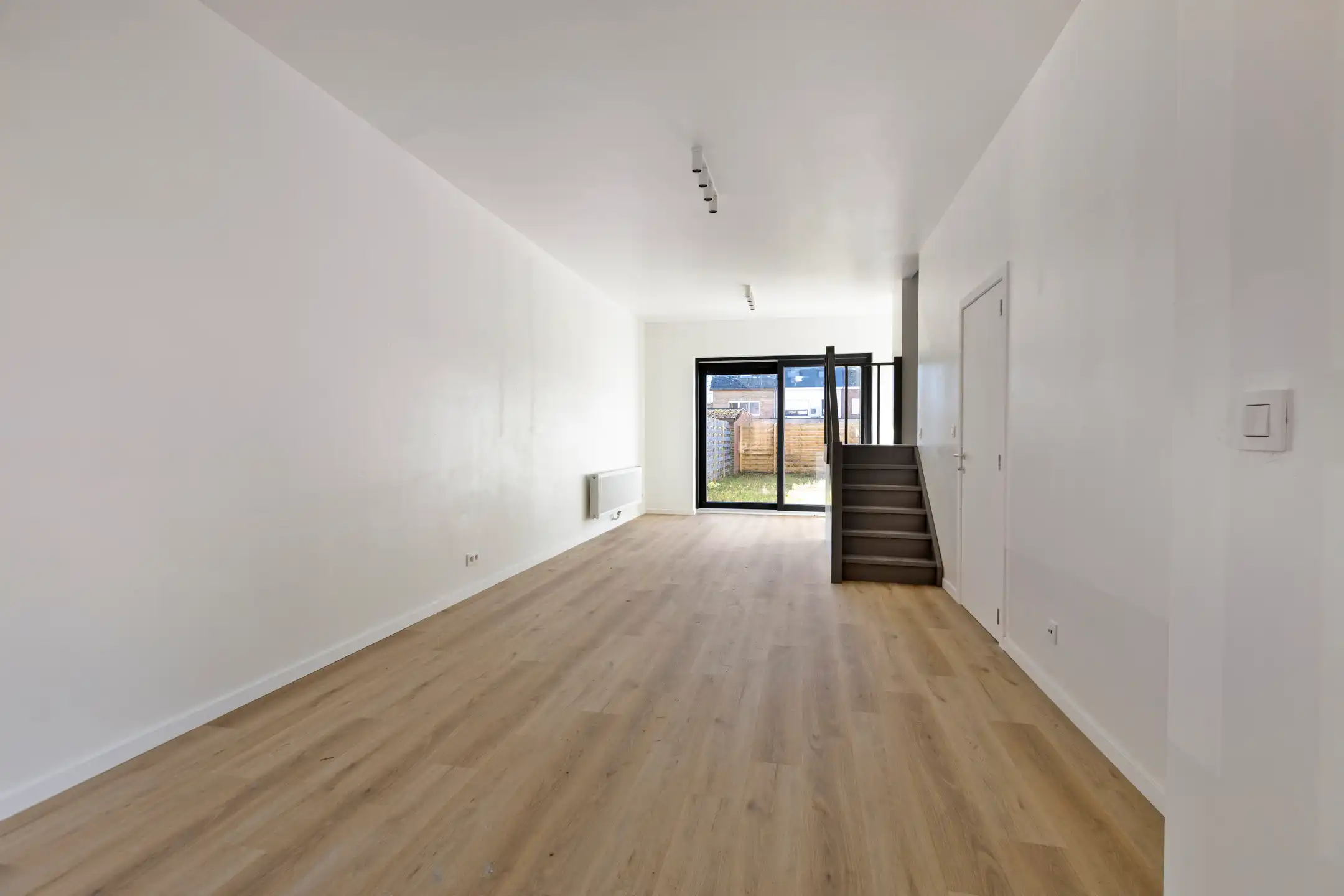 Woning met 4 slaapkamers, 2 badkamers en 2 autostaanplaatsen foto 4