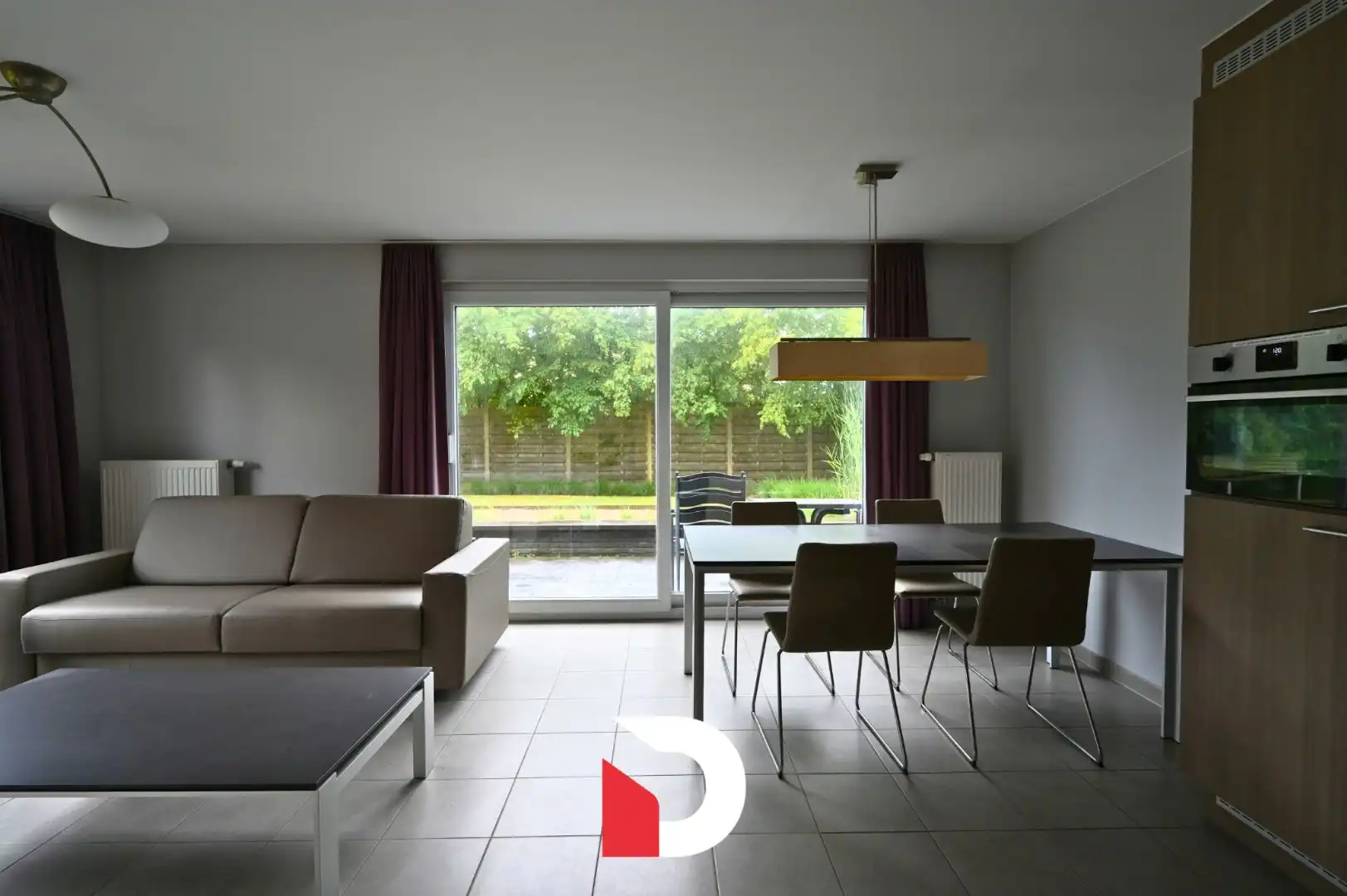 Instapklaar éénslaapkamerappartement vlak bij zee foto 2