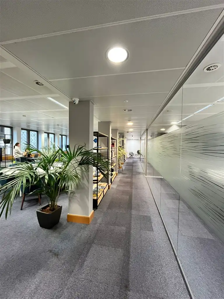 BELLIARD 12: 329m² beschikbaar foto 5