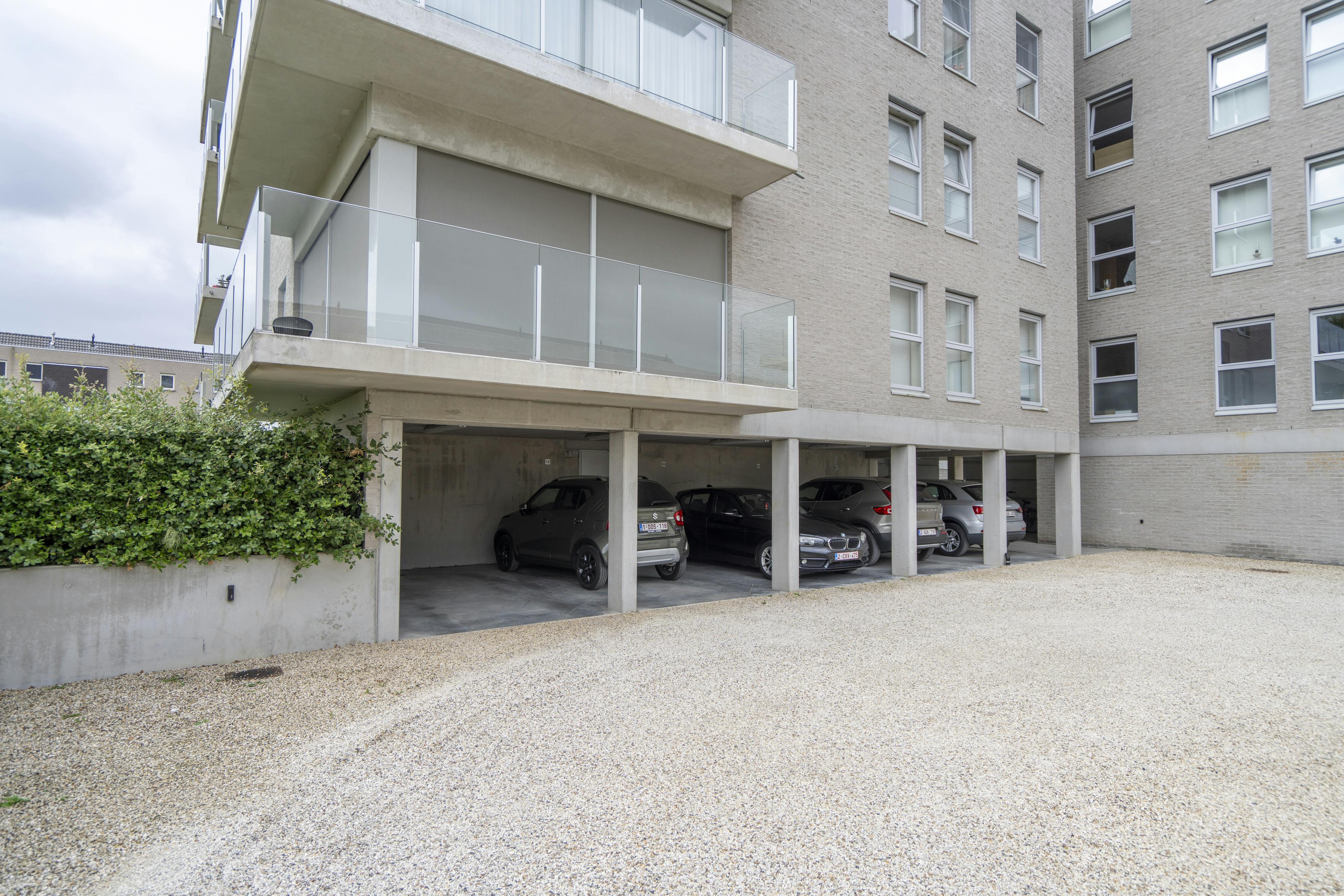 Uniek appartement op rustige ligging te huur in Heule foto 22
