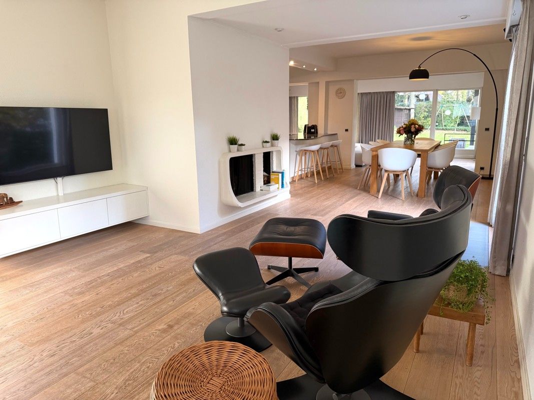 Wonen tussen de eikenbomen - waar rust, ruimte en gezelligheid samenkomen. foto 5