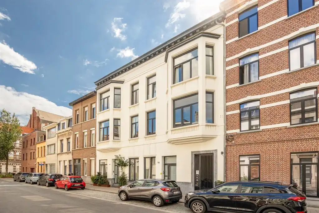energiezuinig gerenoveerd appartement met ruim terras foto 16