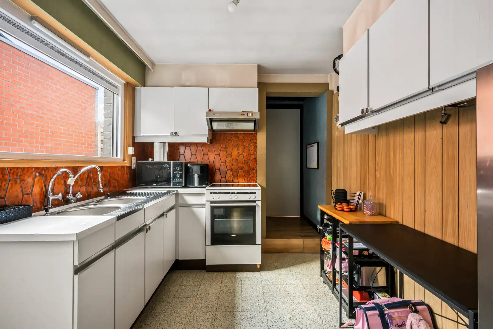 Verzorgde woning met garage, zonnige tuin en 2 slaapkamers in Dadizele-centrum foto 10