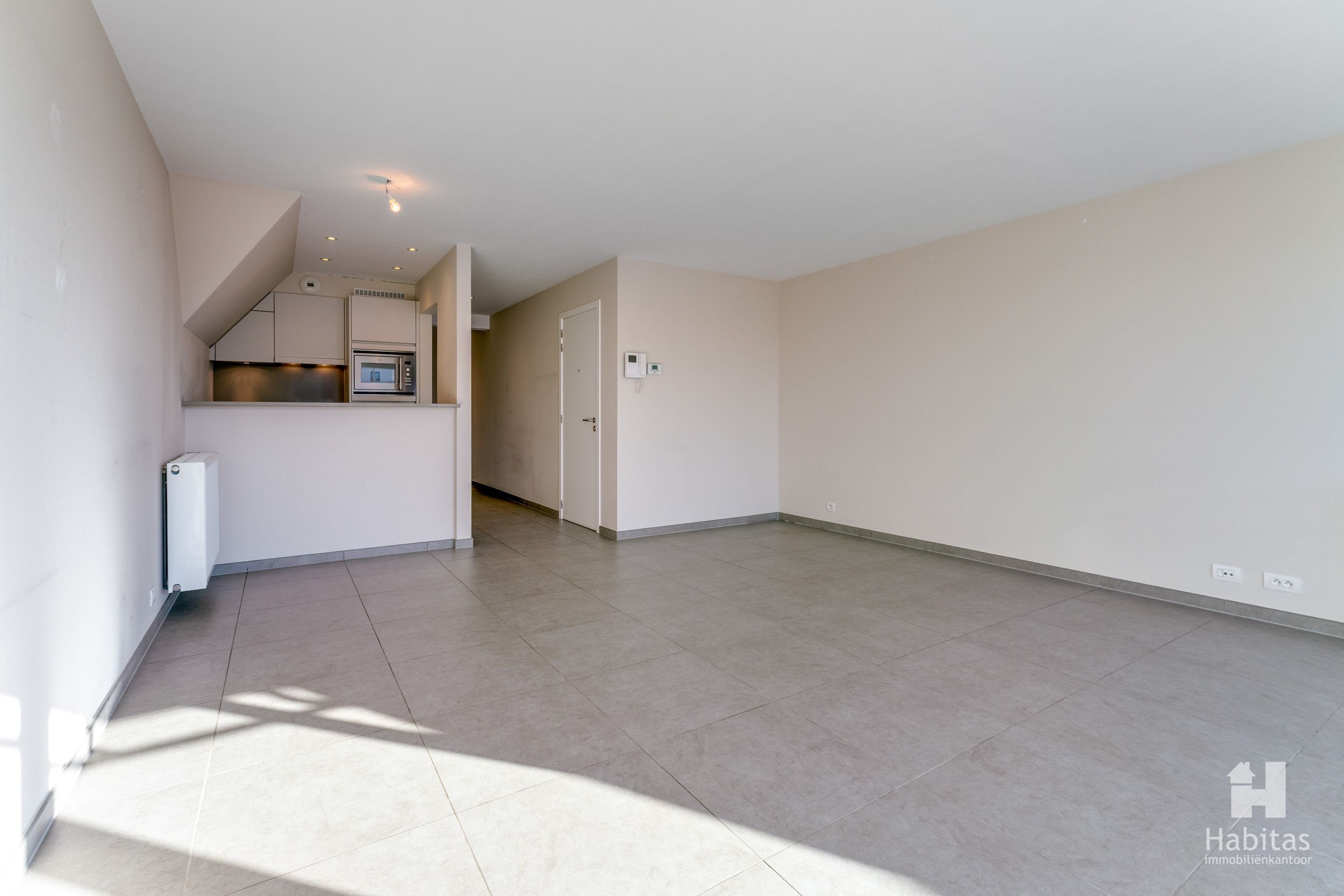 Prachtappartement met aangenaam weids en open uitzicht foto 4