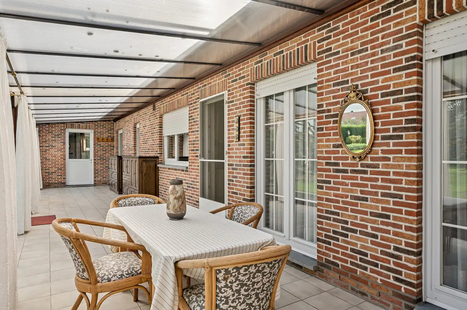 Laagbouwwoning op prachtig perceel van 2196m² foto 14