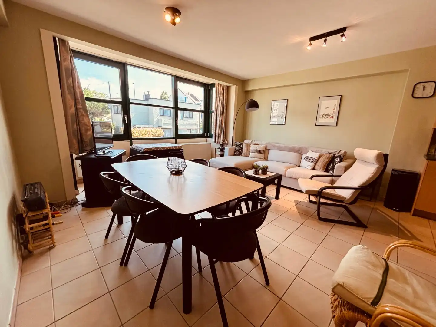 Volwaardig ruim appartement op voetstap van de zeelijn foto 2