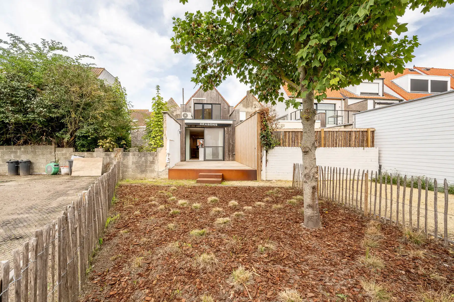 Volledig vernieuwde, gezellige ongemeubelde woning foto 3
