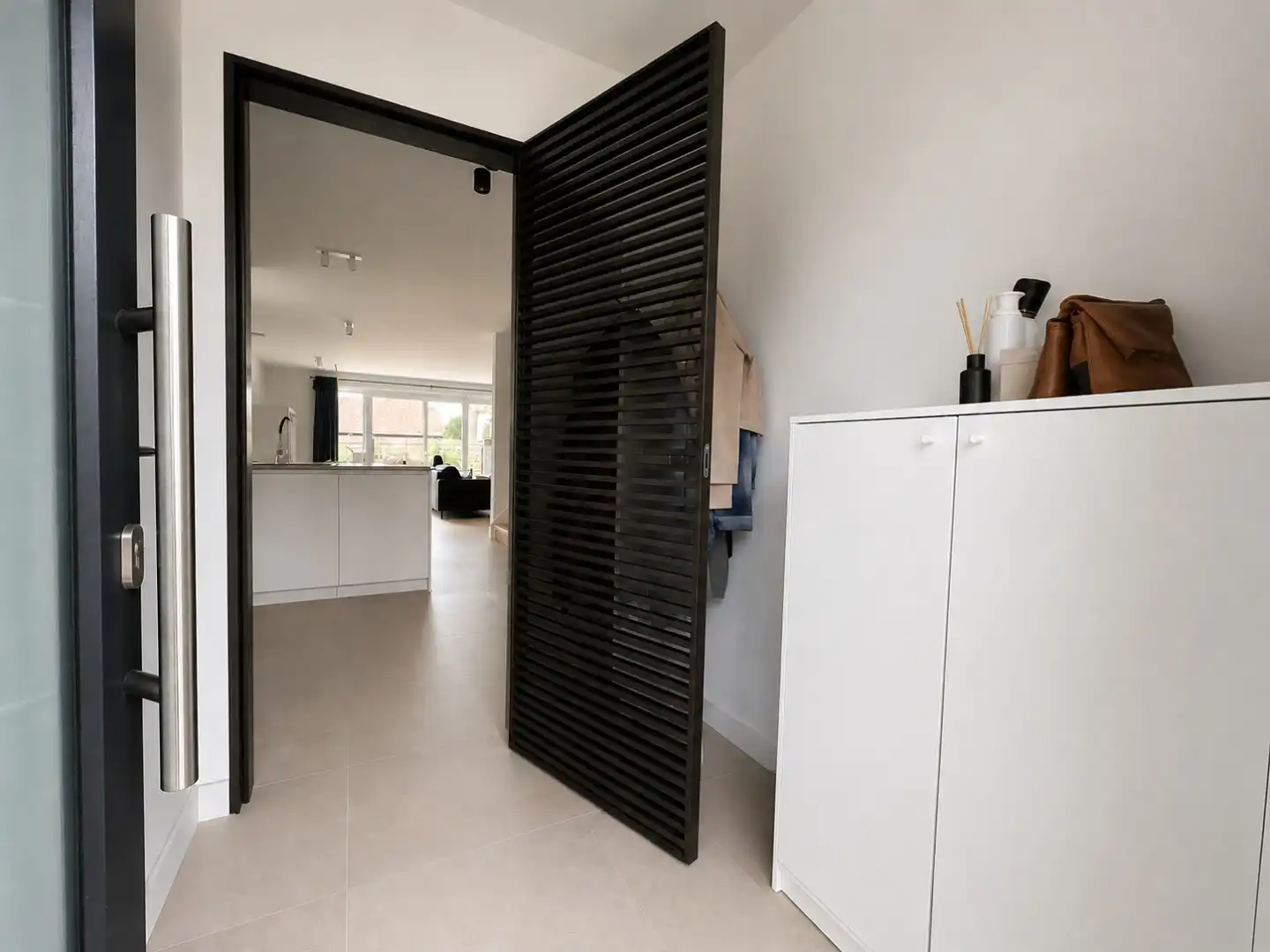Eigentijds wonen, rustig gelegen. foto 2