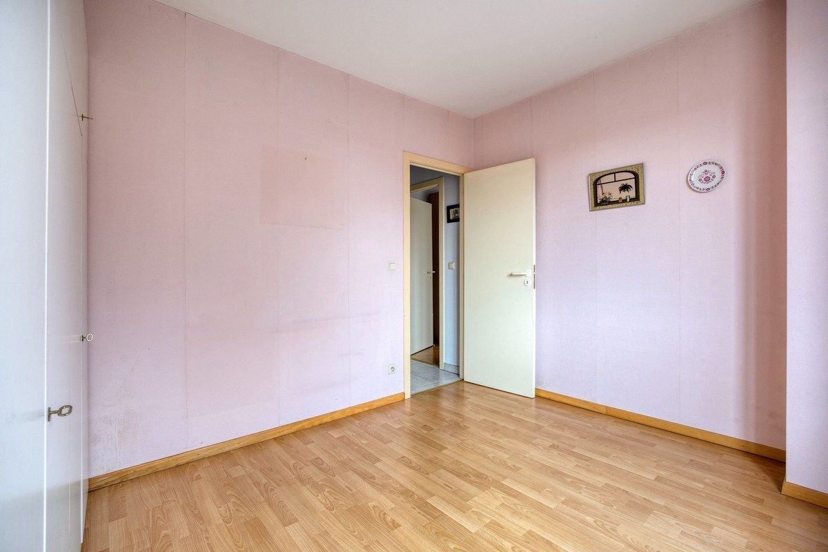 Goed gelegen appartement met parking en kelder  foto 17