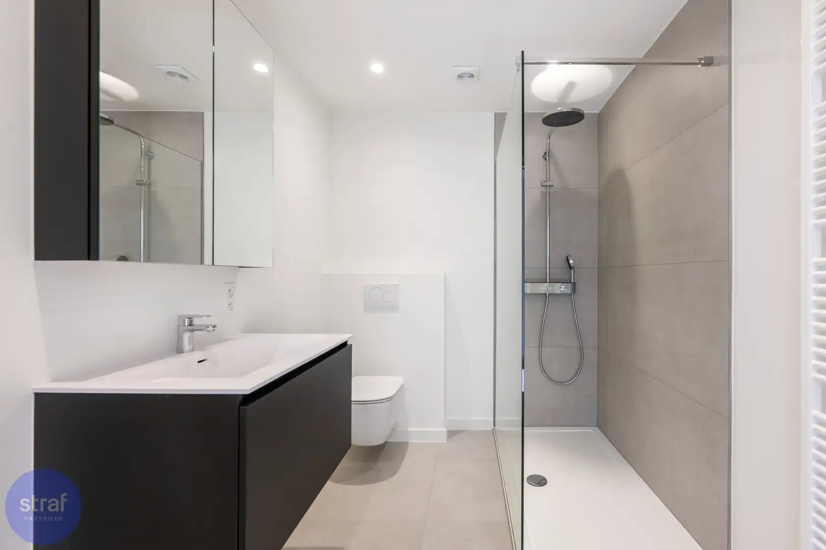TE HUUR / Recent gerenoveerd 2 slpk appartement vlak bij het Galgenweel foto 7