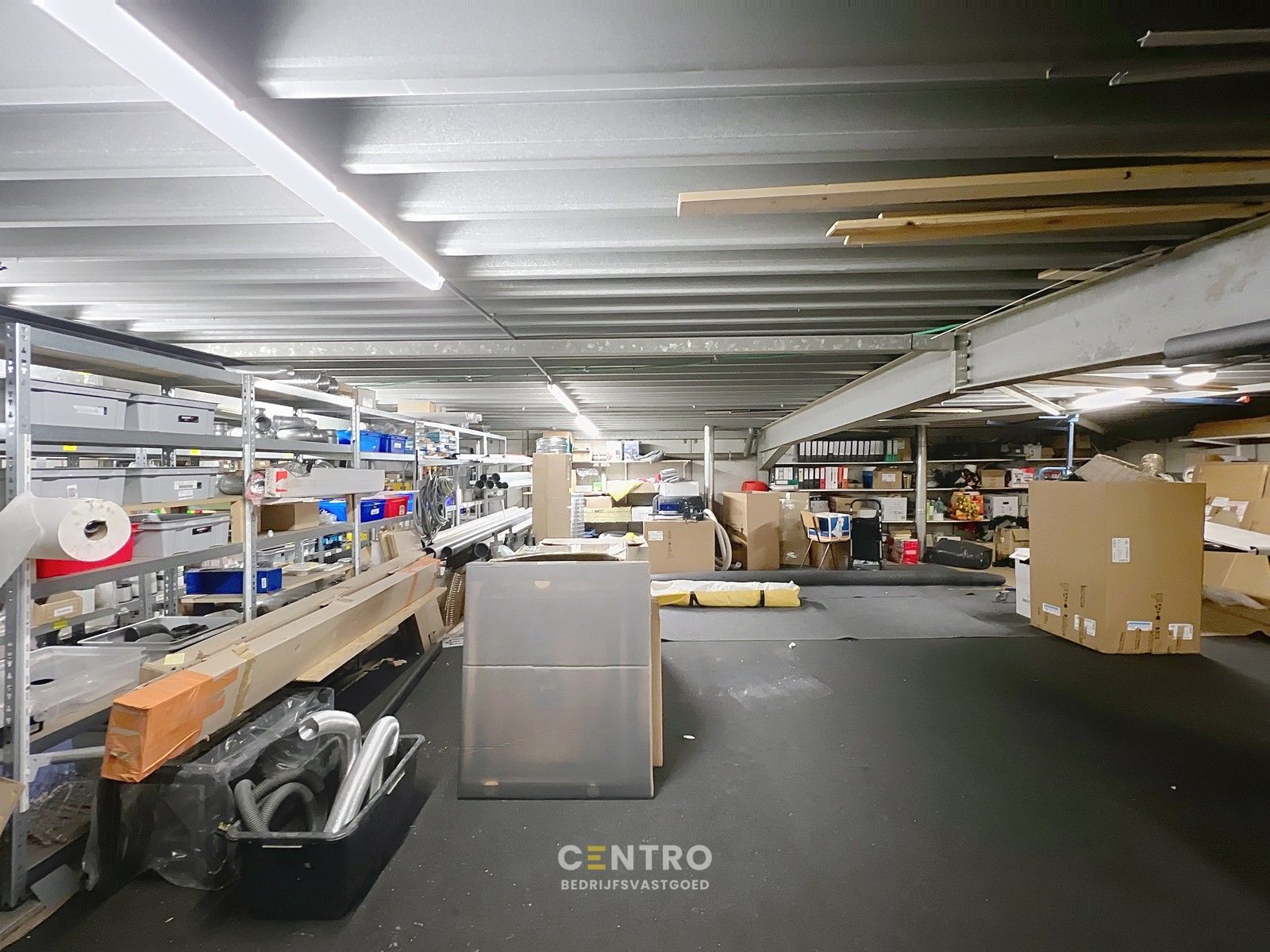 Topligging! Handelspand met magazijn langs de Westlaan in Roeselare. foto 24
