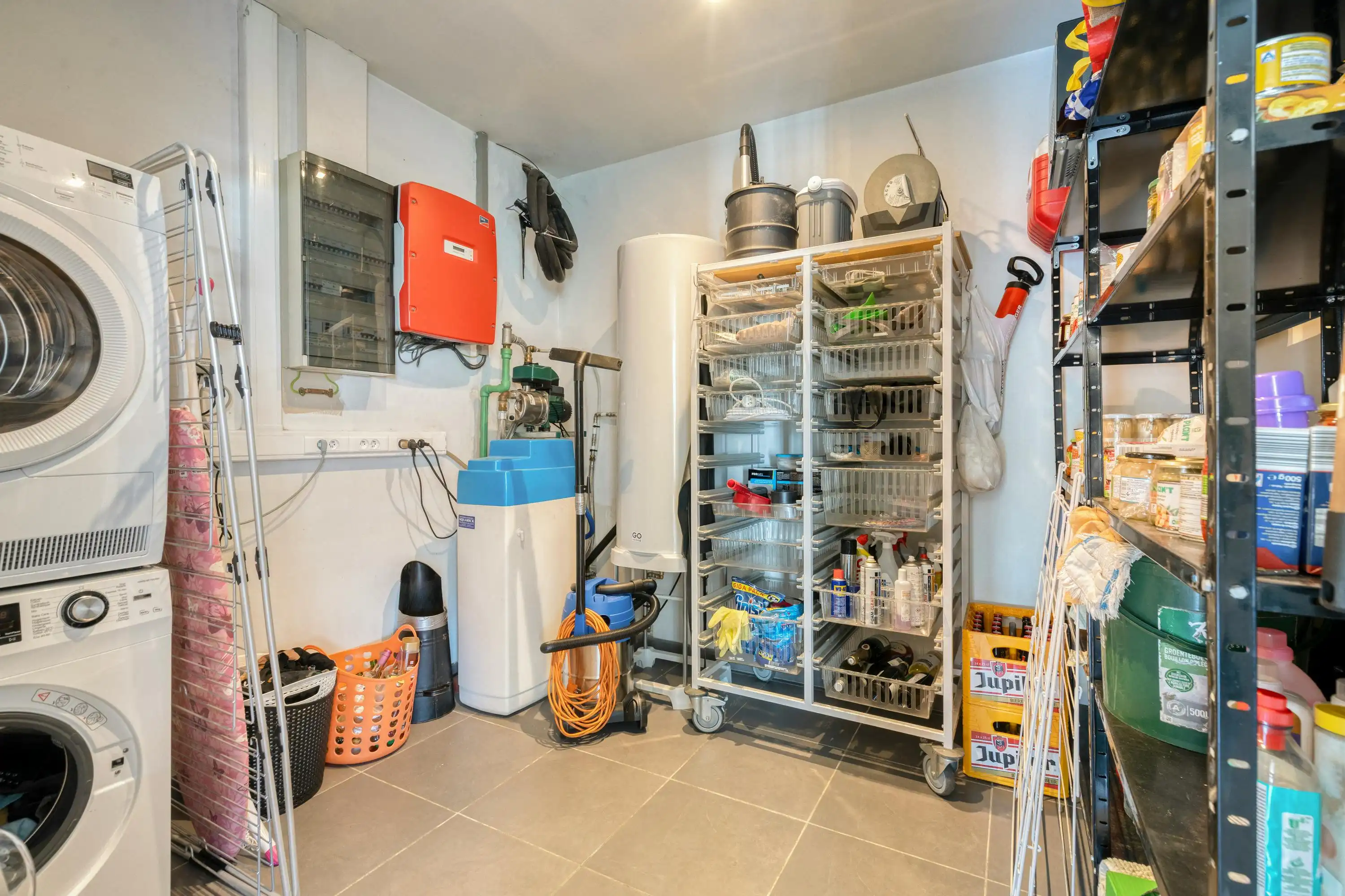 Gelijkvloerse woning met 5 slaapkamers te Lendelde foto 7