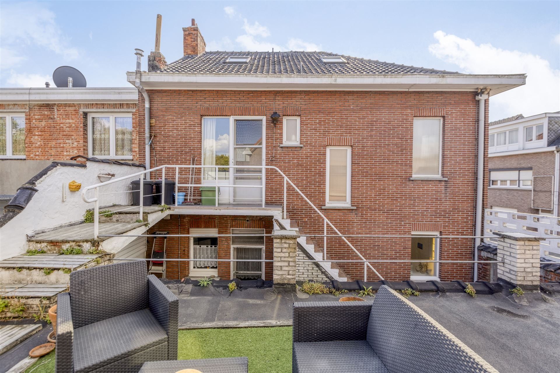 Te Renoveren Meergezinswoning met Garage foto 28
