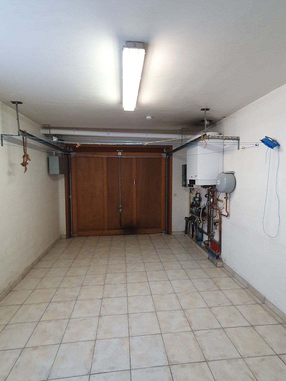 Alleenstaande woning op groot perceel te Moerkerke foto 9