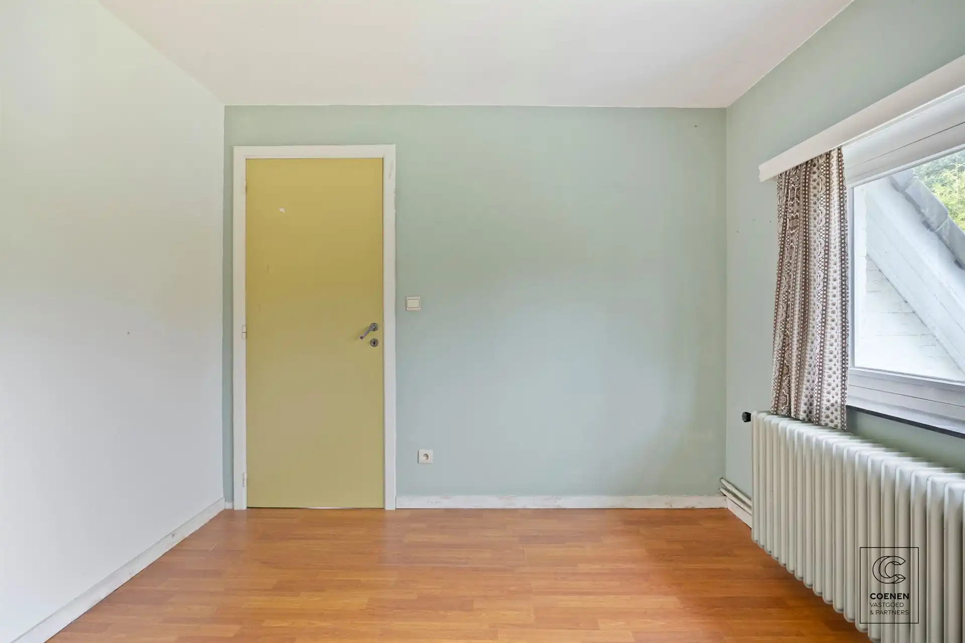 Grondig te renoveren woning op een schitterende locatie! foto 11