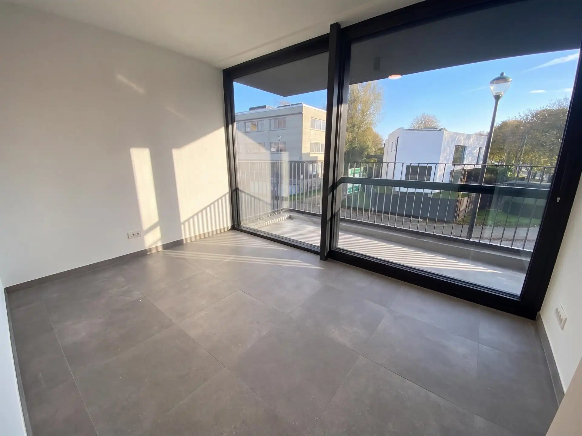 Recent appartement met twee slaapkamers in een rustige straat foto 4