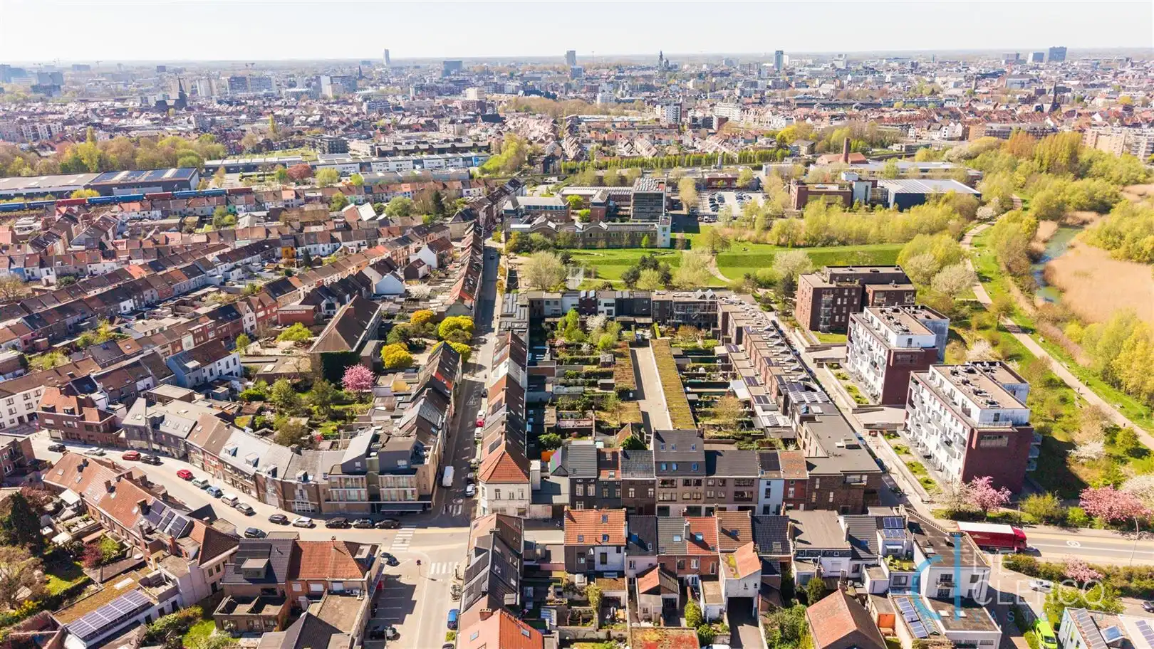Charmante woning met 4 slaapkamers te koop in Gent!  foto 16