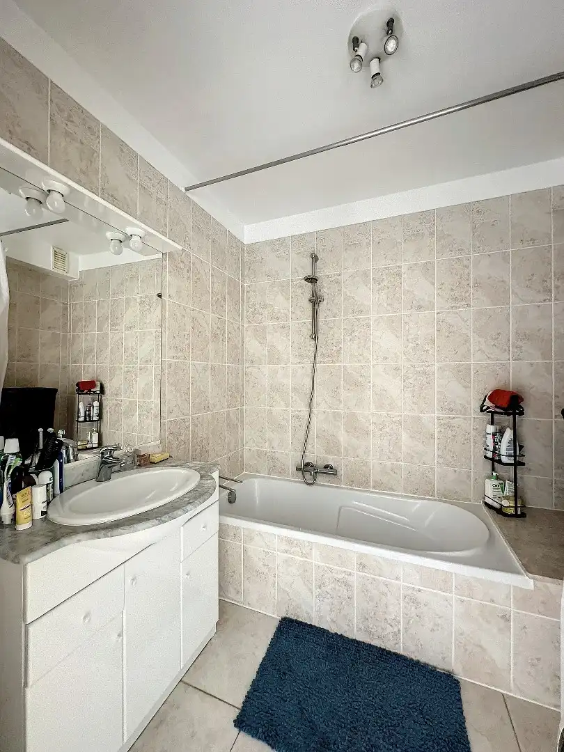 Ruim, lichtrijk appartement nabij centrum Leuven! foto 11