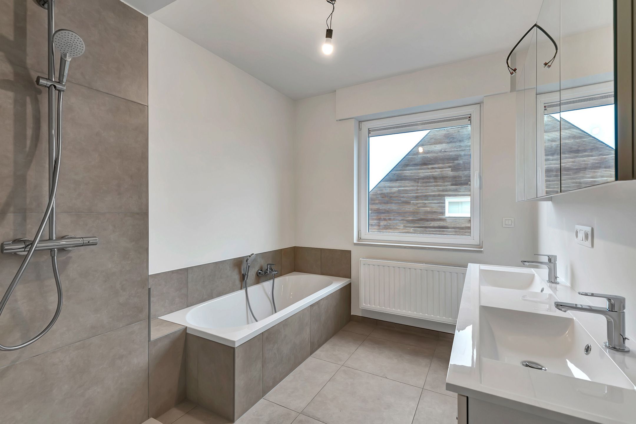 Desselgem: Ruim nieuwbouw duplexappartement, alle comfort foto 6